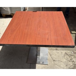 Asztal 80x80