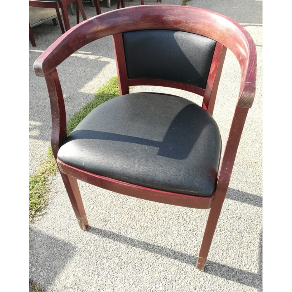 Karfás szék műbőr ülőfelülettel (beltéri)